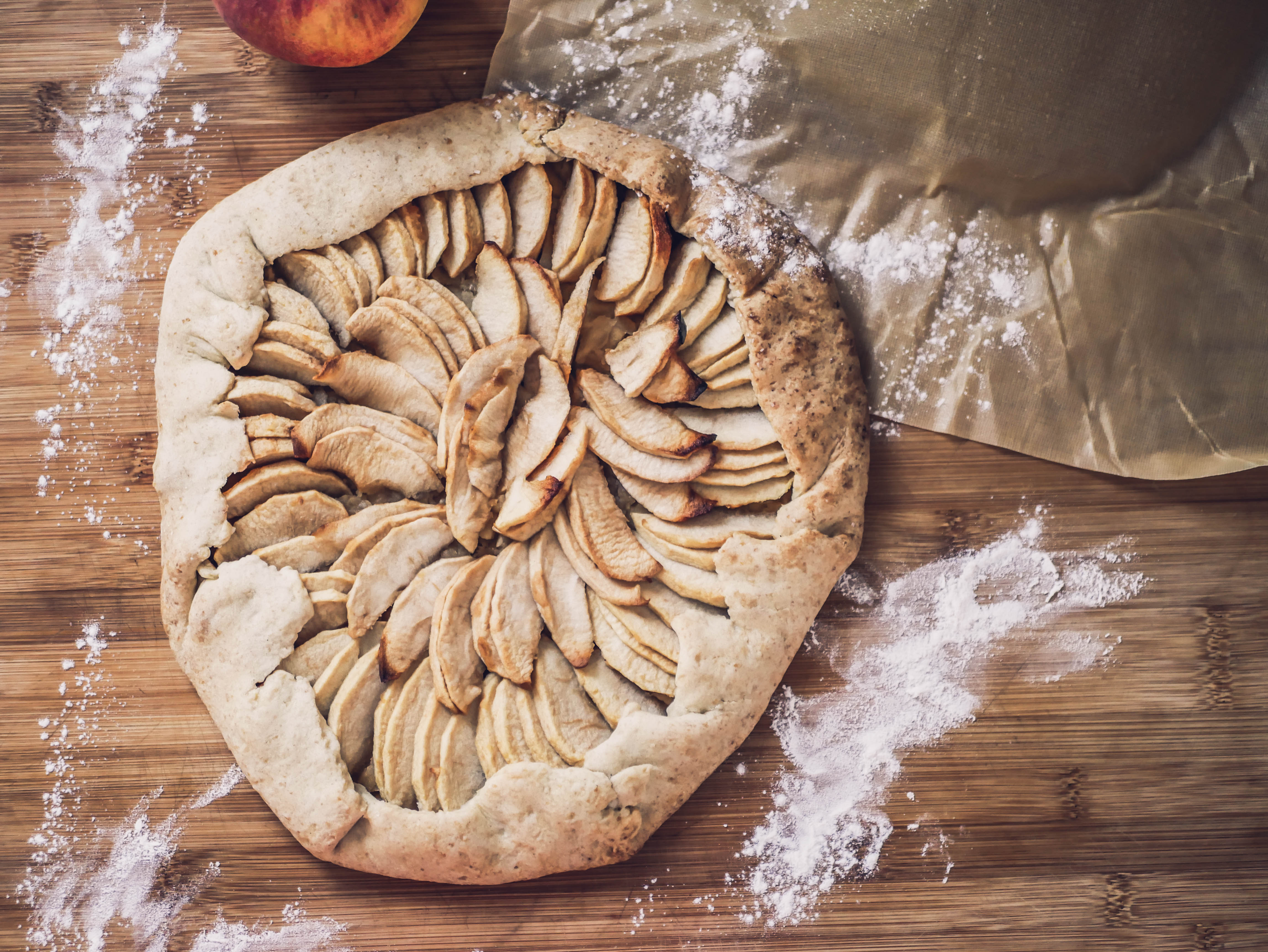 Tarte rustique aux pommes - Framboise & Capucine