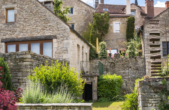 Flavigny-sur-Ozerain un des plus beaux villages de France