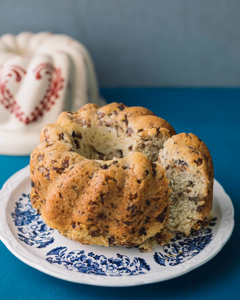 Kouglof salé aux noix et aux lardons Framboise & Capucine