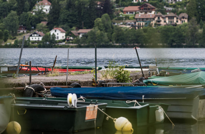 bateaux colorés sur le lac de Gérardmer